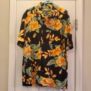 Mens "Hawaiian shirt".